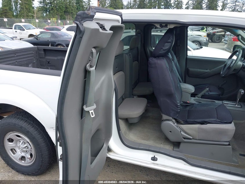 2012 Nissan Navara (frontier) 2.5 Frontier S white Lot 111045304563 Vin 1N6BD0CT9CC429575