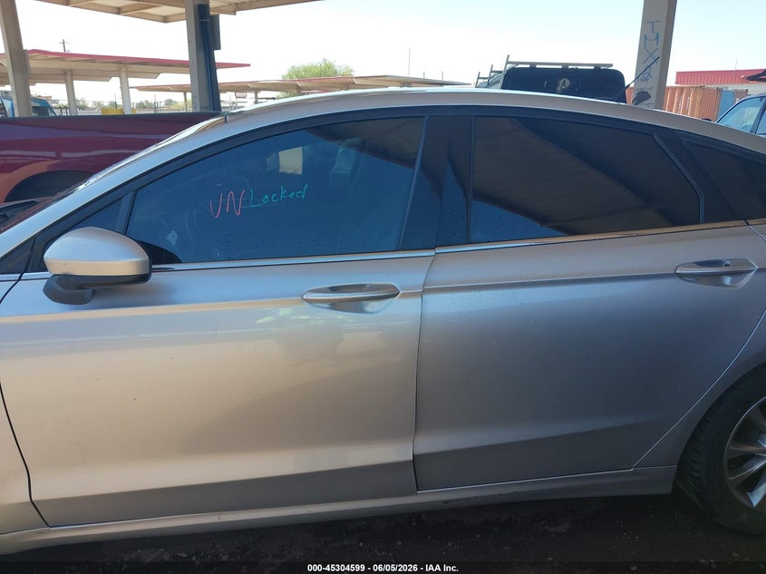 2017 Ford Fusion Se VIN: 3FA6P0HD9HR408253 Lot: 45304599