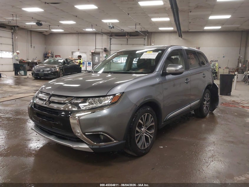 Vin: ja4ad3a36hz058134, lot: 45802475, mitsubishi outlander se 20172