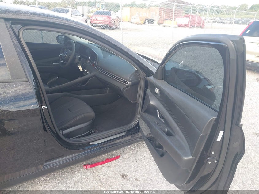 2024 HYUNDAI ELANTRA 2.0L I-4 DOHC, VVT, (VIN: KMHLL4DGXRU799452