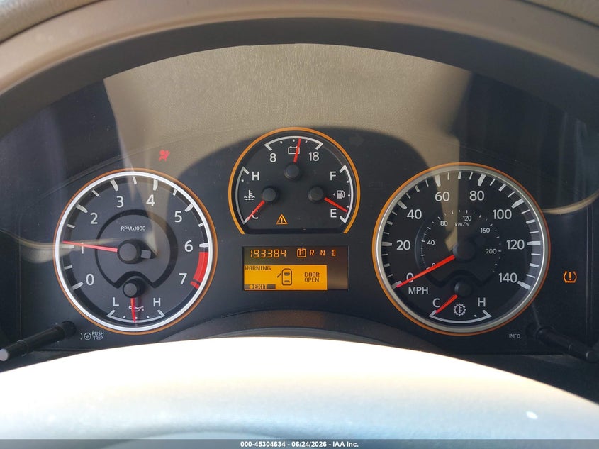 2008 NISSAN ARMADA auction photo 7