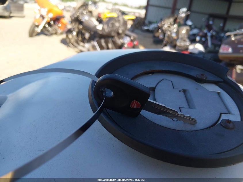 2020 Ducati Supersport VIN: ZDMVABDSXLB008680 Lot: 45304642