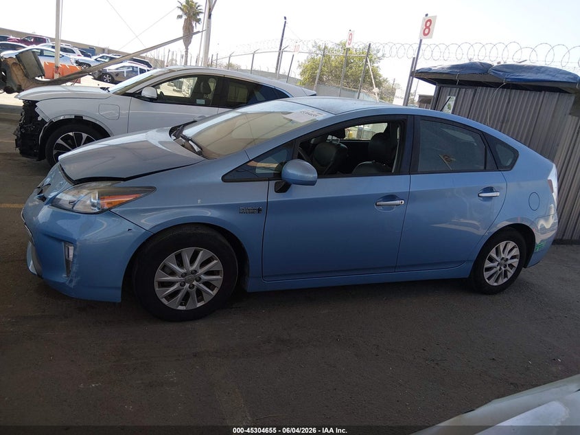 2015 Toyota Prius Plug-In VIN: JTDKN3DP9F3073636 Lot: 45304655