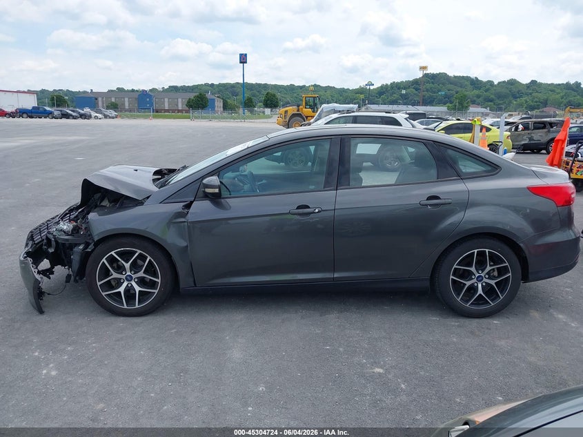 2018 Ford Focus Sel VIN: 1FADP3H21JL260434 Lot: 45304724