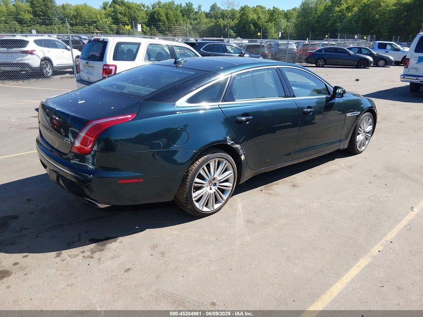 2015 JAGUAR XJ SEDAN 3.0L V-6 DI, DOHC, VVT, SUPERCHARGER, 340HP