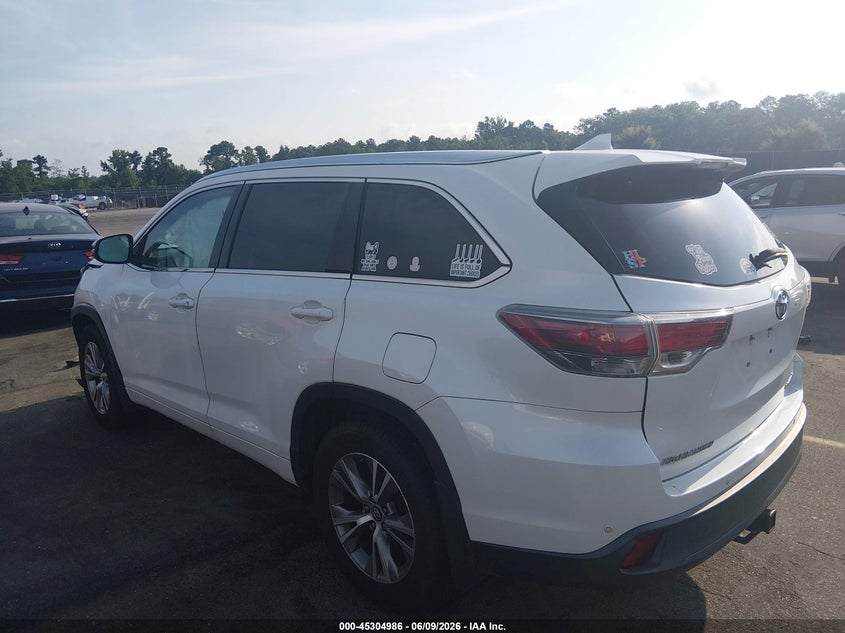 2016 TOYOTA HIGHLANDER auction photo 3