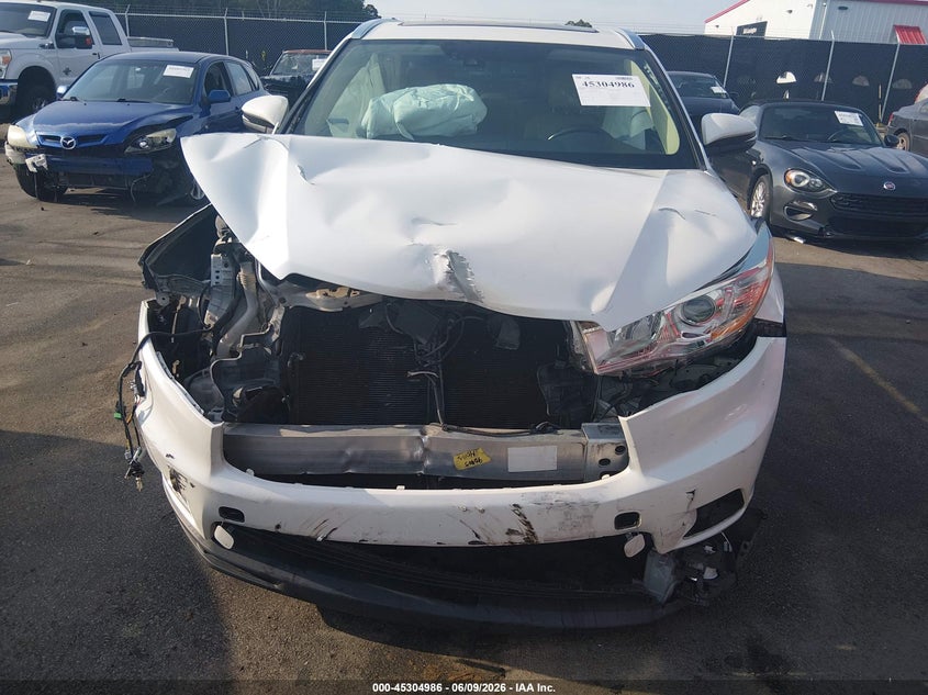 2016 TOYOTA HIGHLANDER auction photo 6