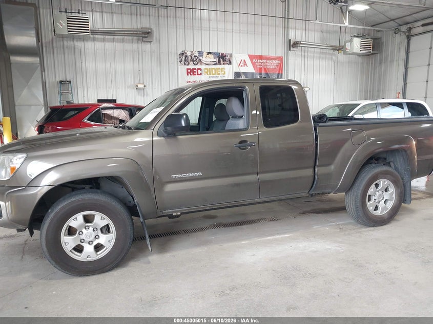 2015 Toyota Tacoma Base V6 VIN: 5TFUU4ENXFX137190 Lot: 45305015