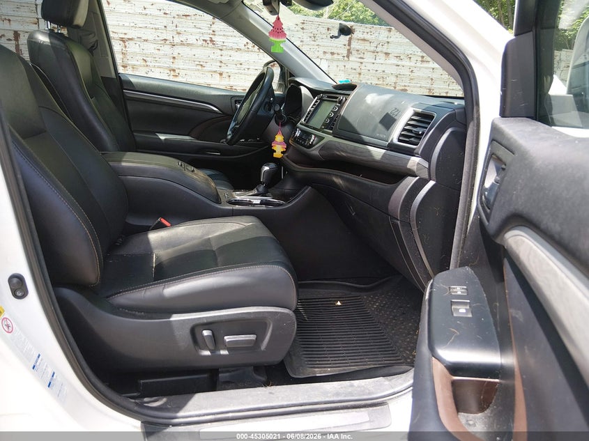 2018 TOYOTA HIGHLANDER auction photo 5