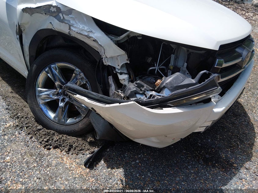 2018 TOYOTA HIGHLANDER auction photo 6