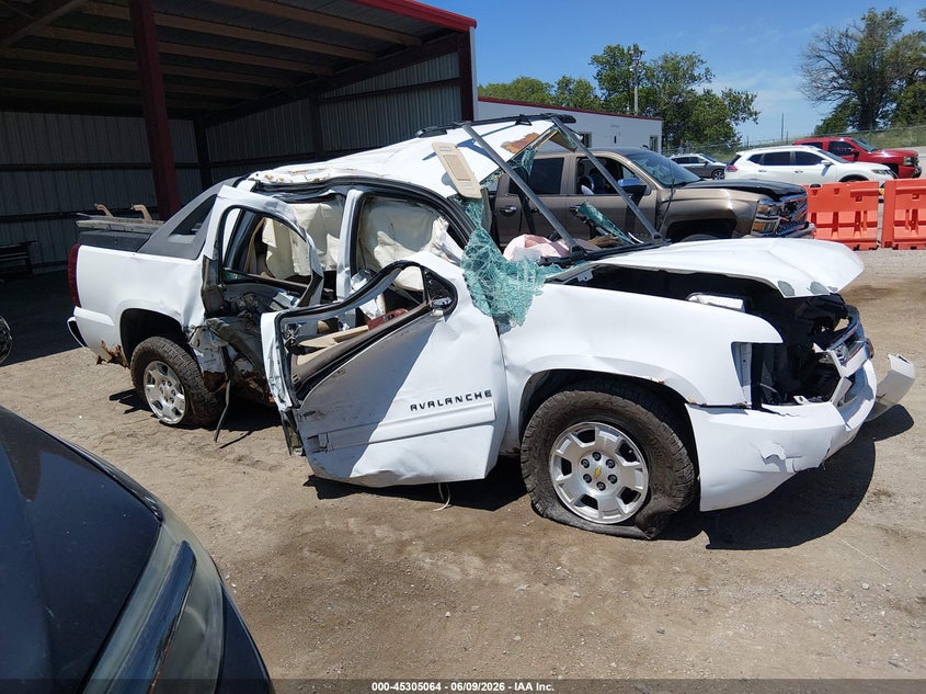 2011 Chevrolet Avalanche 1500 Lt1 VIN: 3GNTKFE30BG368083 Lot: 45305064