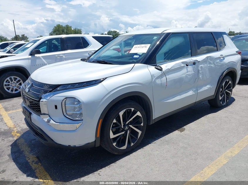 2022 MITSUBISHI OUTLANDER auction photo 2