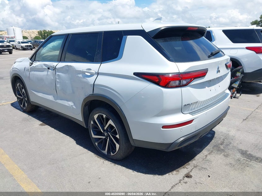 2022 MITSUBISHI OUTLANDER auction photo 3