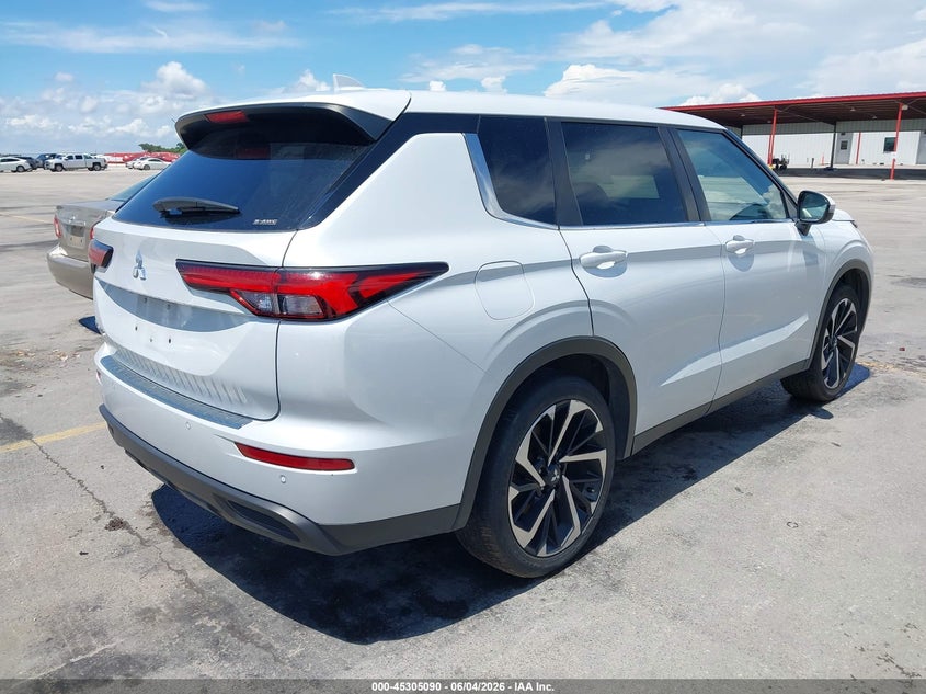 2022 MITSUBISHI OUTLANDER auction photo 4