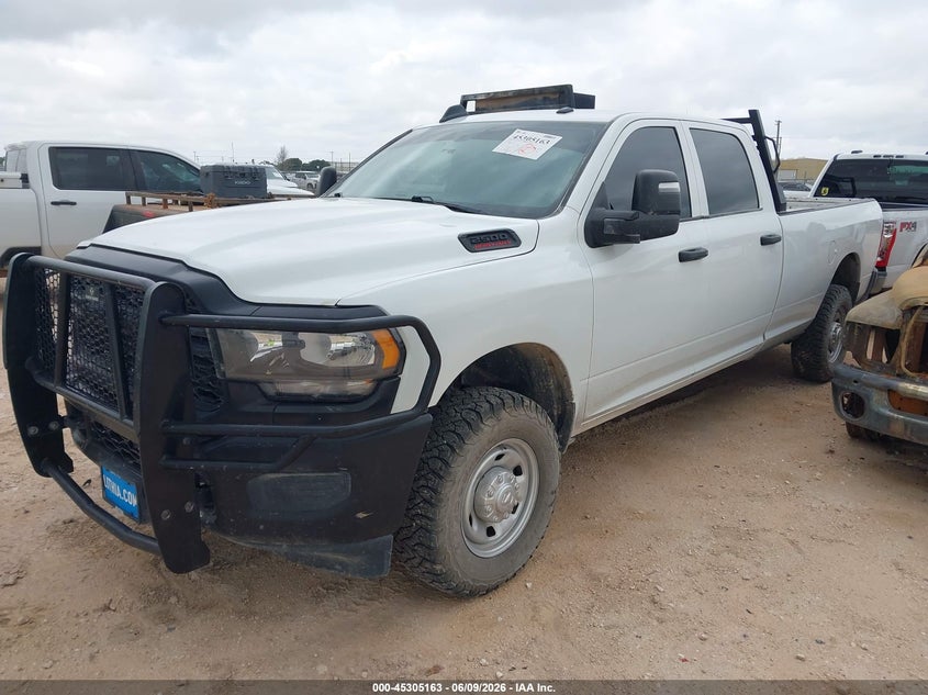 Vin: 3c6ur5hj6pg565755, lot: 45803026, ram 2500 tradesman  4x4 8' box 20232