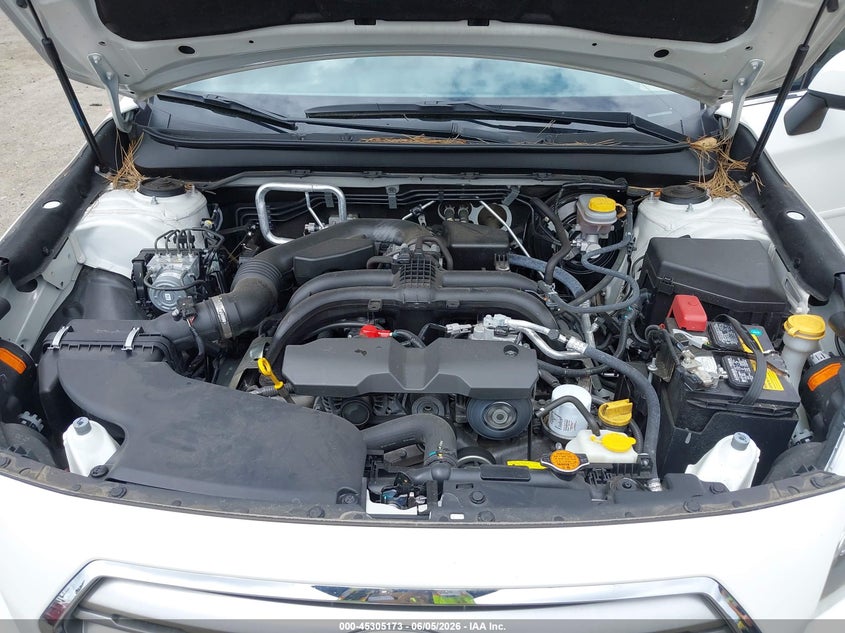 4S4BSANC2H3322754 2017 Subaru Outback 2.5 white
