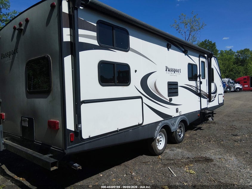 2018 KEYSTONE RV PASSPORT auction photo 4