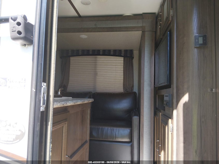 2018 KEYSTONE RV PASSPORT auction photo 5