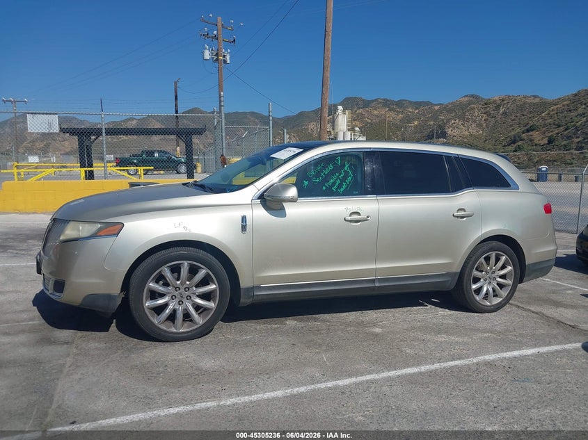 2011 Lincoln Mkt VIN: 2LMHJ5FR3BBJ53699 Lot: 45305236