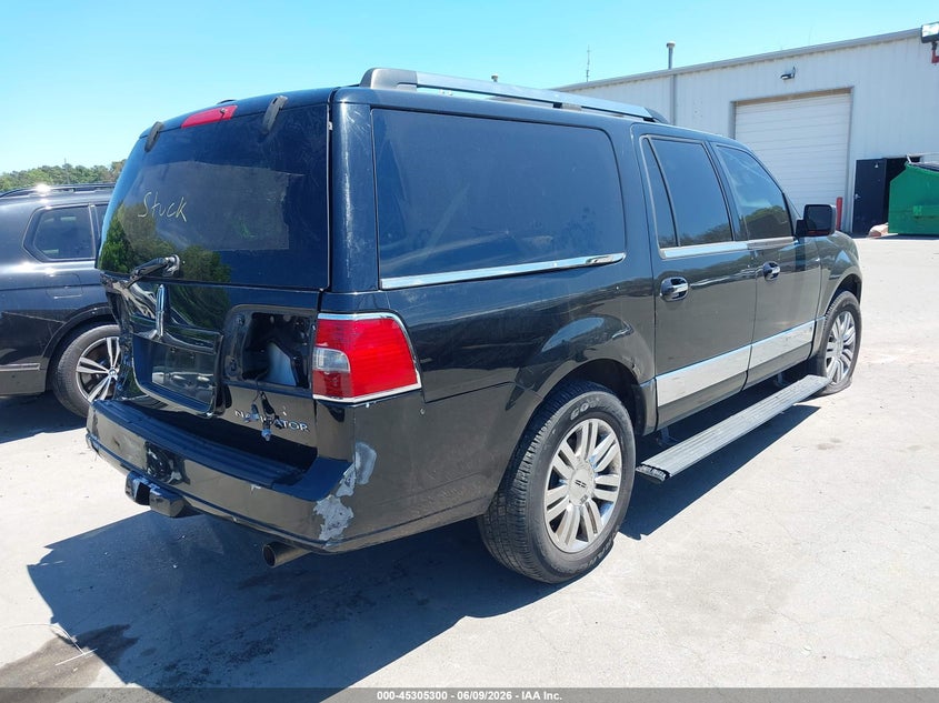 2008 LINCOLN NAVIGATOR L auction photo 4