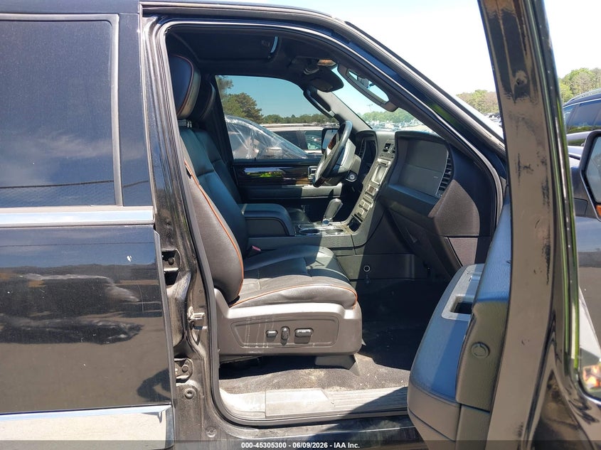 2008 LINCOLN NAVIGATOR L auction photo 5