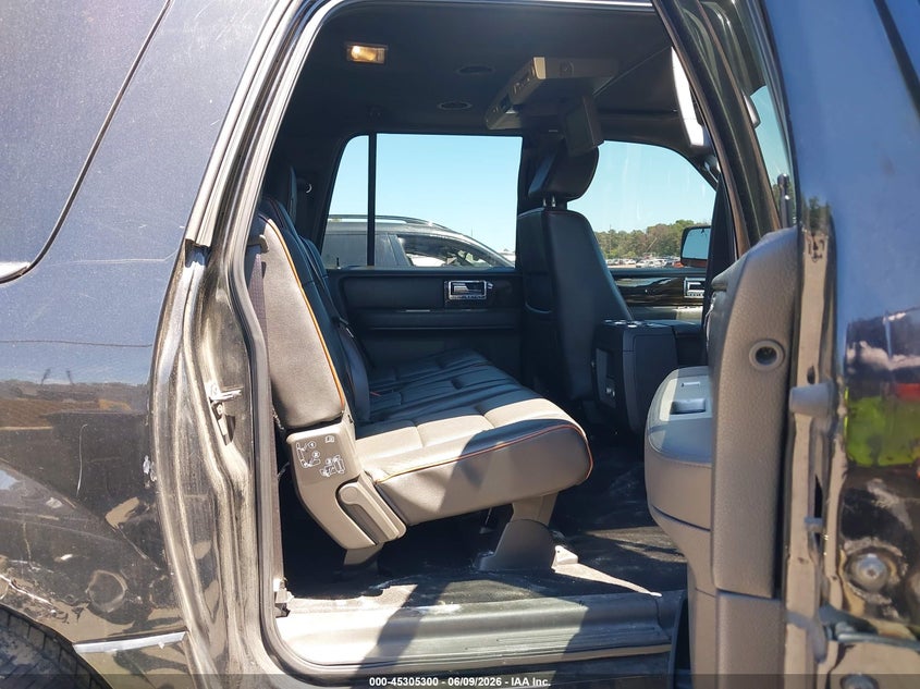 2008 LINCOLN NAVIGATOR L auction photo 8