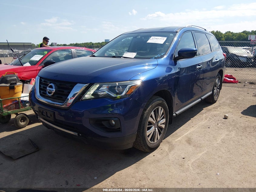 Vin: 5n1dr2mm0jc642505, lot: 45803217, nissan pathfinder sv 20182