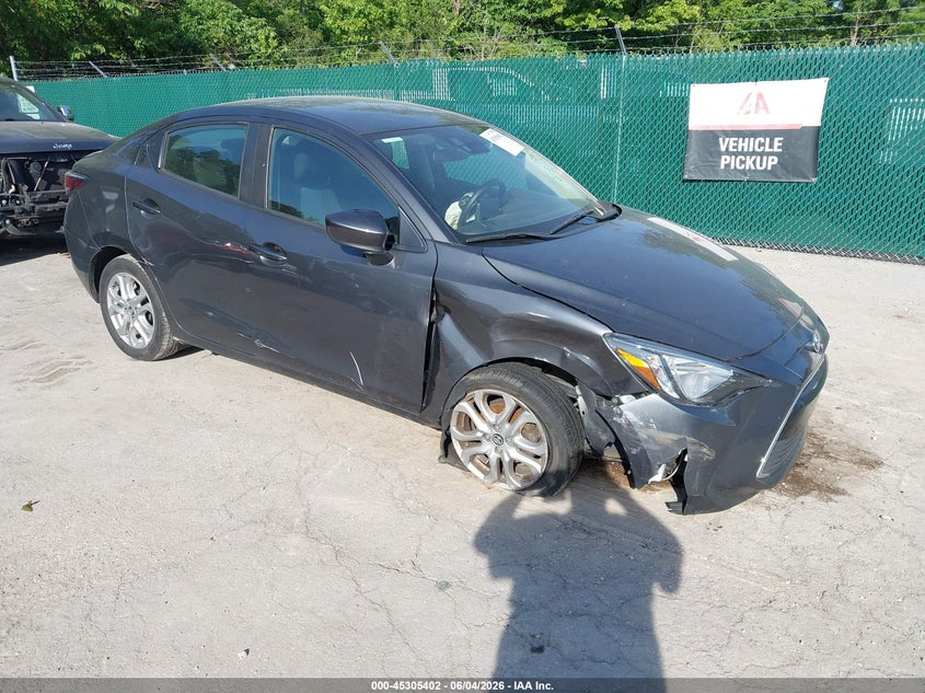 2018 TOYOTA YARIS IA auction photo 1