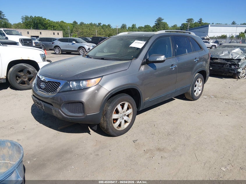 2013 KIA SORENTO auction photo 2