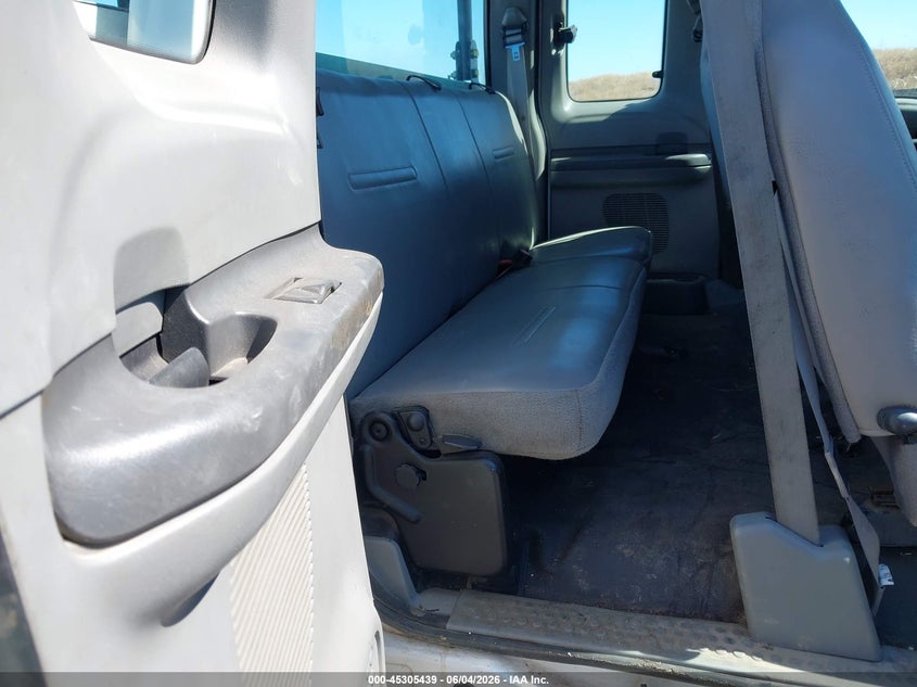 2003 Ford F-250 Lariat/Xl/Xlt VIN: 1FTNX20F33EA42722 Lot: 45305439