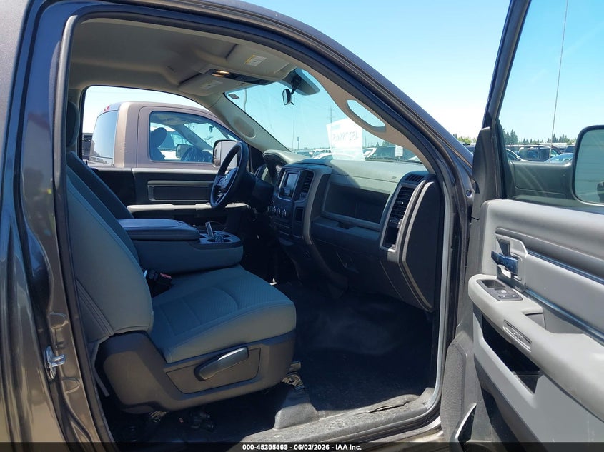 2019 RAM 1500 CLASSIC auction photo 5