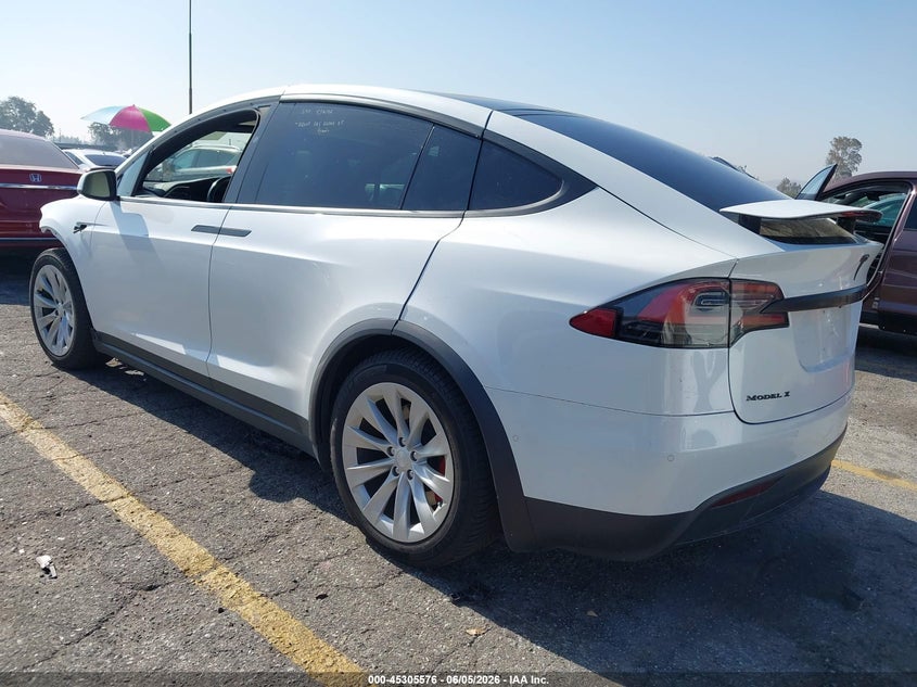 Vin: 5yjxcde20hf055679, lot: 45803439, tesla model x 100d/75d/90d 20173