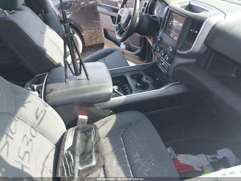 2021 RAM 1500 auction photo 5
