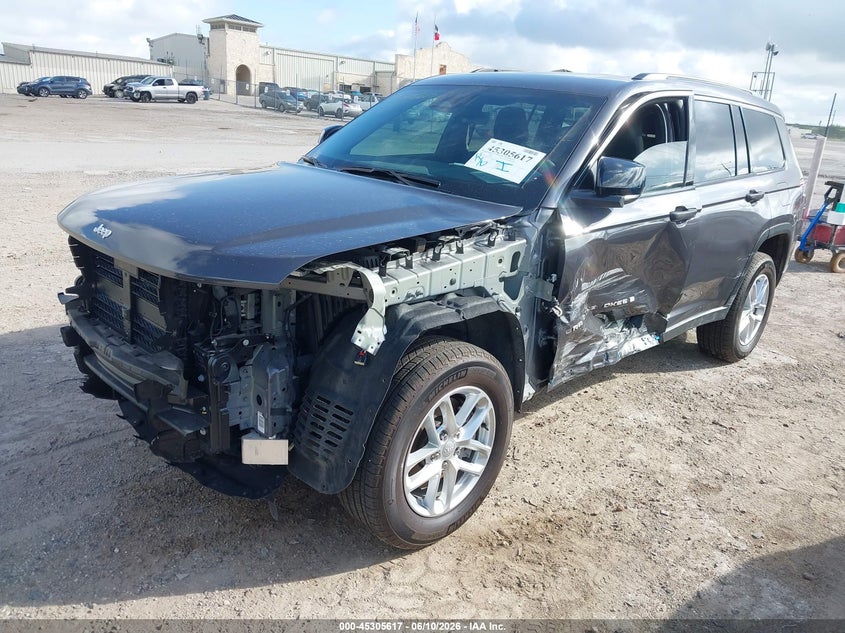 2025 JEEP GRAND CHEROKEE L auction photo 2