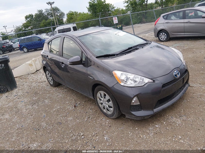 Vin: jtdkdtb37e1563926, lot: 45803565, toyota prius c two 2014 img_1