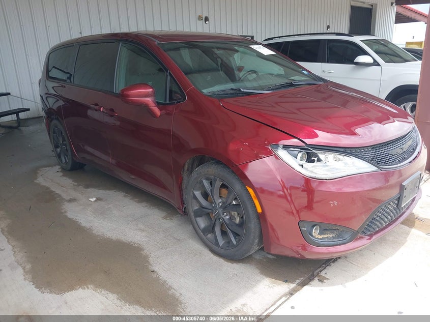 Vin: 2c4rc1fg5jr193911, lot: 45803603, chrysler pacifica touring plus 20181