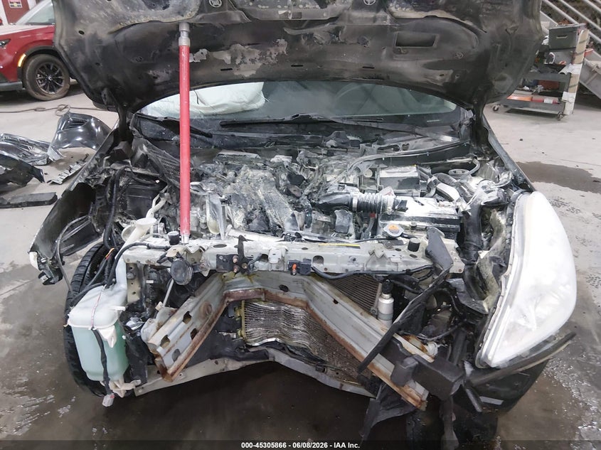 2014 NISSAN VERSA SEDAN 1.6L I-4 DOHC, VVT, 109HP