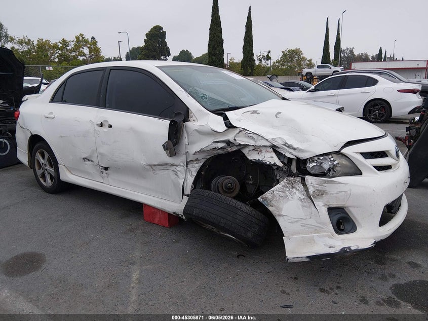 2012 Toyota Corolla 1.8 S white Lot 111045305871 Vin 2T1BU4EE9CC801450