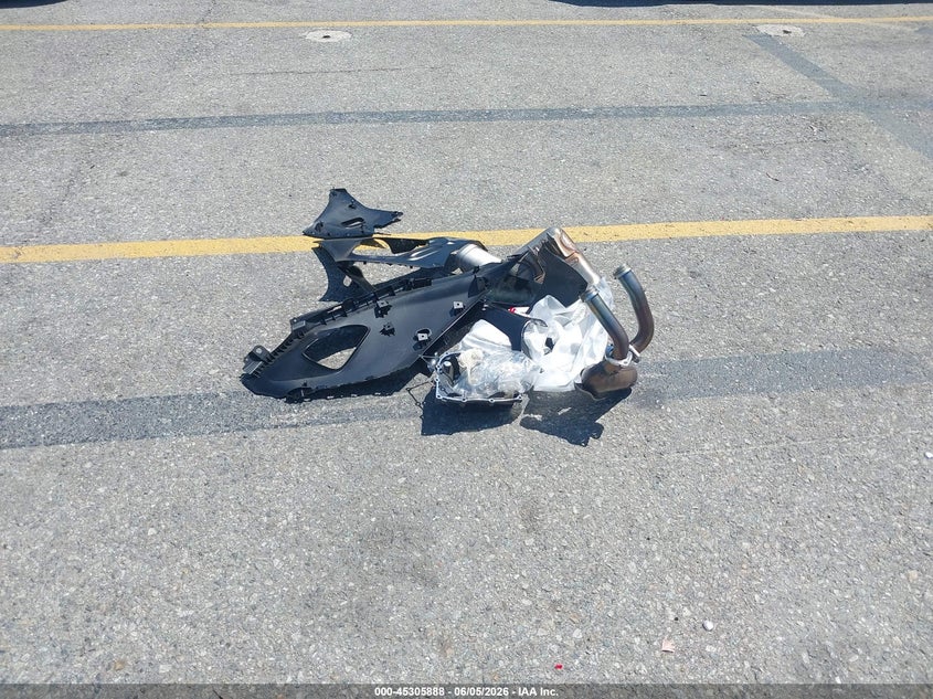 2025 Yamaha Yzfr7 VIN: JYARM38Y5SA004142 Lot: 45305888