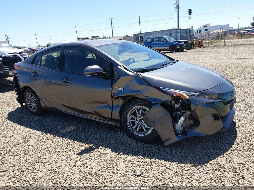 Vin: jtdkarfp0j3103255, lot: 45803787, toyota prius prime plus 2018 img_1
