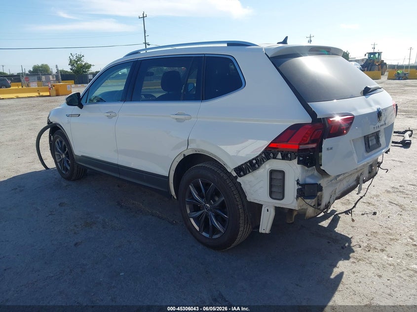 2024 VOLKSWAGEN TIGUAN auction photo 3