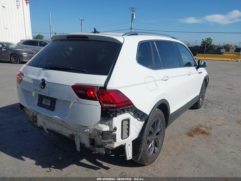 2024 VOLKSWAGEN TIGUAN auction photo 4