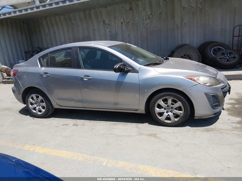 2011 Mazda Mazda3 I Sport VIN: JM1BL1UG7B1490690 Lot: 45306065