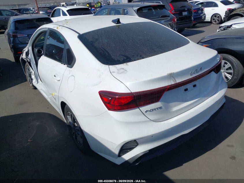 Vin: 3kpf24adxre825772, lot: 45803939, kia forte lxs 20243