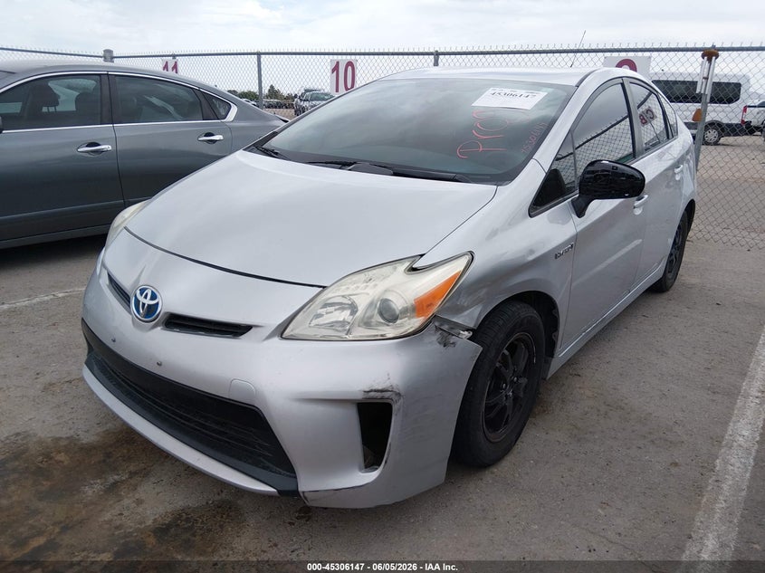 Vin: jtdkn3du2f0405438, lot: 45804010, toyota prius three 20152
