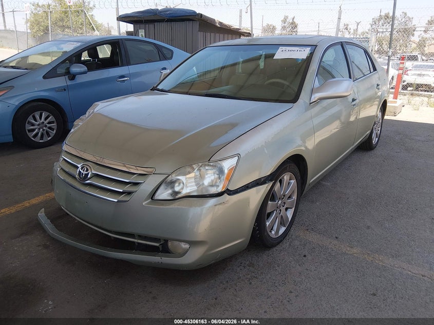 2005 Toyota Avalon Xls VIN: 4T1BK36B55U014775 Lot: 45306163