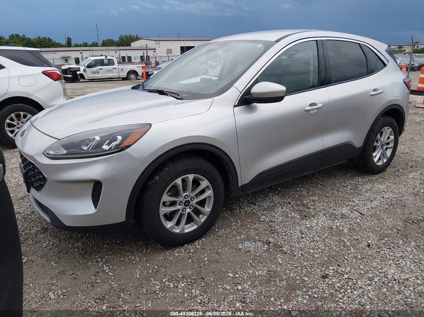 Vin: 1fmcu9g6xlua80612, lot: 45804091, ford escape se 20202