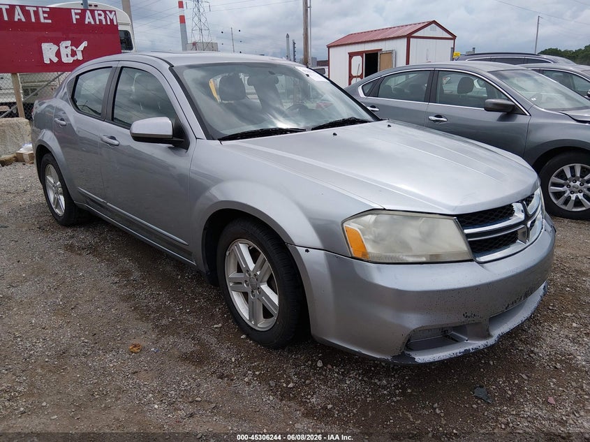 2013 DODGE AVENGER auction photo 1
