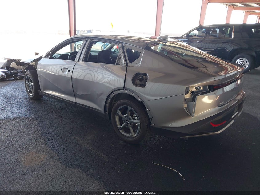 2025 KIA K4 auction photo 3