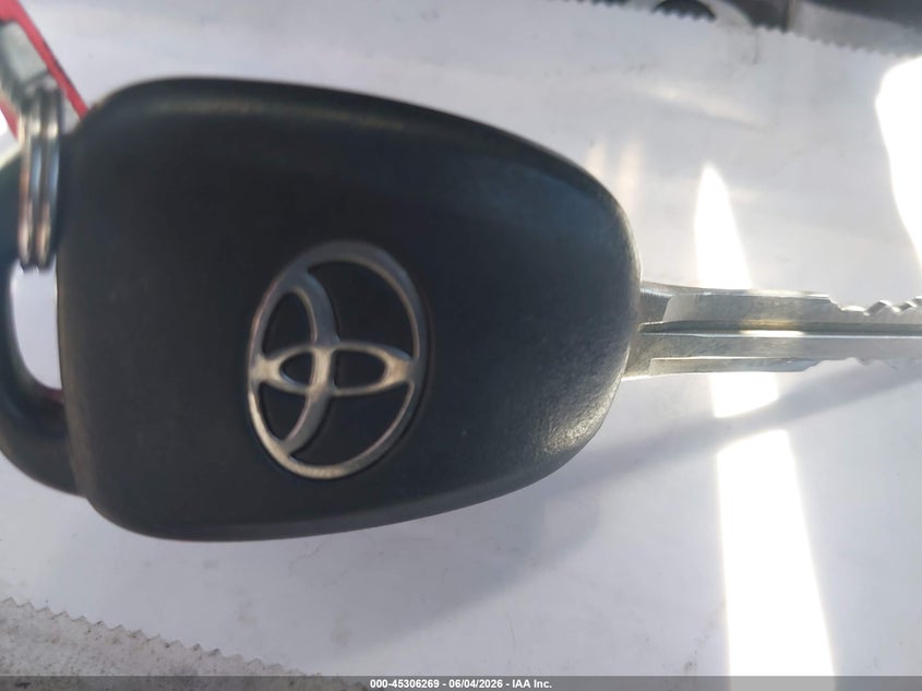 2017 Toyota Corolla Le VIN: 2T1BURHE8HC765511 Lot: 45306269